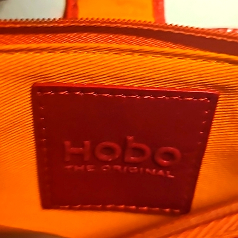 HOBO Patent Leather Wallet/Wristlet, Hot Pink, Zip Closure & Snap Closure - Picture 2 of 7